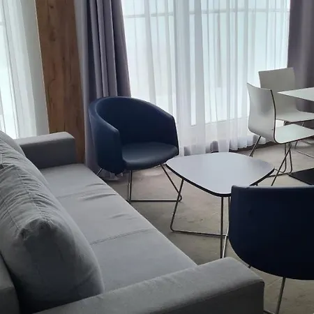 Czarna Gora 408 * Sienna (Klodzko)